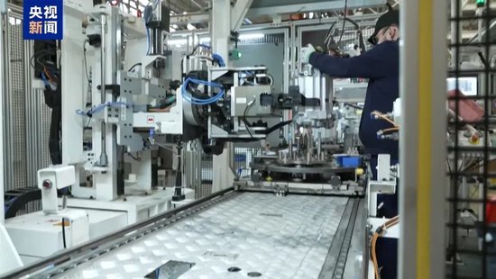 特朗普:“百分百”相信能和欧盟达成协议!特斯拉暂停向美运送部分零部件:关税太高,无力承担!